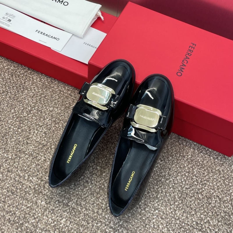 Ferragamo flat shoes